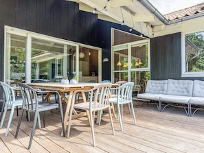 House | Outdoor dining - 4 Star Holiday Home in Hals (Hals)