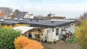 Lake view - Grand Holiday Home in Hesselager Denmar With Terrace (Hesselager)