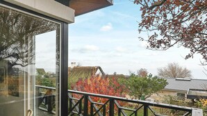 Lake view - Grand Holiday Home in Hesselager Denmar With Terrace (Hesselager)