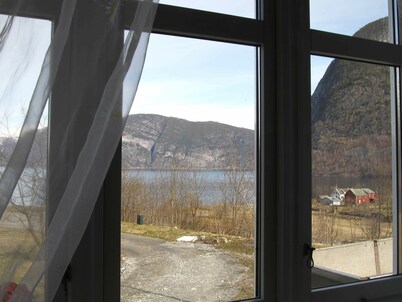 7 Person Holiday Home in Fresvik