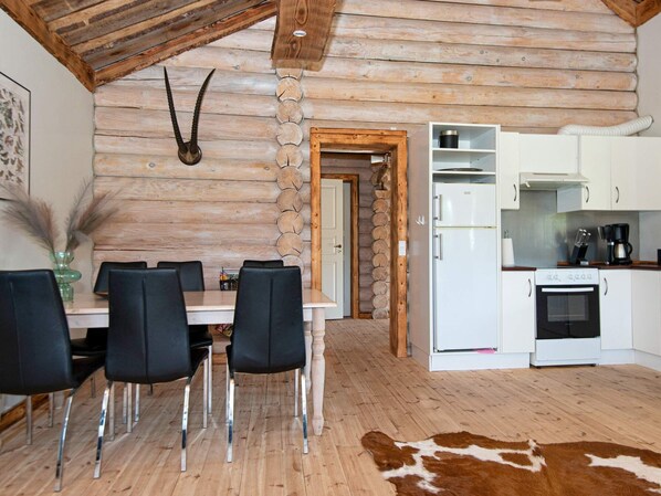 Fridge, stovetop, dishwasher, coffee/tea maker