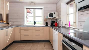 House | Private kitchen