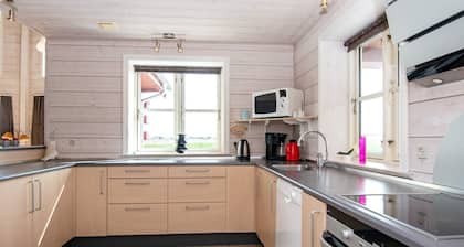 10 Person Holiday Home in Harboore