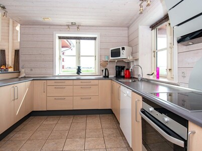 10 Person Holiday Home in Harboore