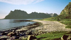 Beach - Holiday Home in Grevinge (Vestvågøy)