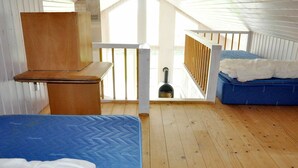 2 Schlafzimmer, Babybetten