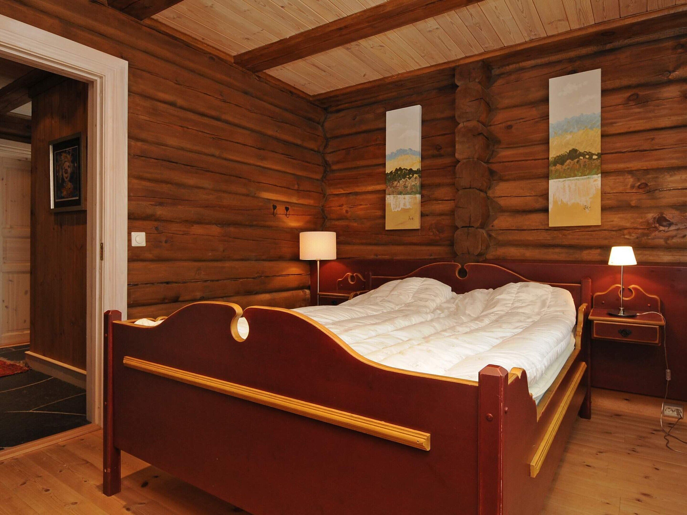5 bedrooms