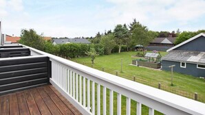 Property grounds - 5 Person Holiday Home in Blavand (Blavand)