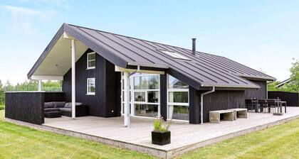 8 Person Holiday Home in Brovst-by Traum