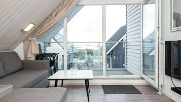 ํ์ฐ์ค | ๋ด๋ถ