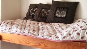 3 bedrooms, free cribs/infant beds