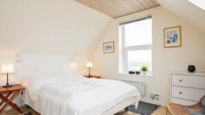 9 bedrooms, cots/infant beds - Peaceful Holiday Home in Lemvig Denmark With Sauna (Lemvig)