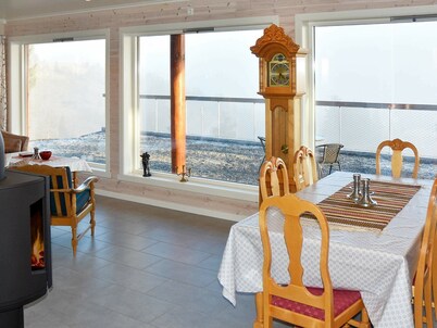 6 Person Holiday Home in Blaksæter