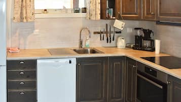Casa | Cocina privada | Refrigerador, parrilla de estufa, lavavajillas y cafetera y tetera