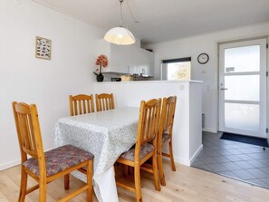 Apartment | Dining