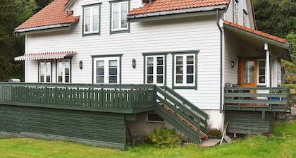 8 Person Holiday Home in Lonevåg