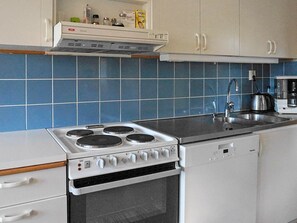 Private kitchen - 7 Person Holiday Home in Fagerfjäll (Fagerfjäll)