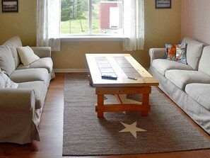 Living area - 6 Person Holiday Home in Bakkasund (Austevoll)