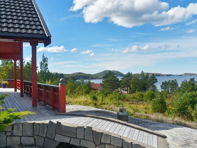 Holiday Home in Lysøysundet