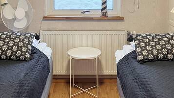 House | 3 bedrooms, individually furnished