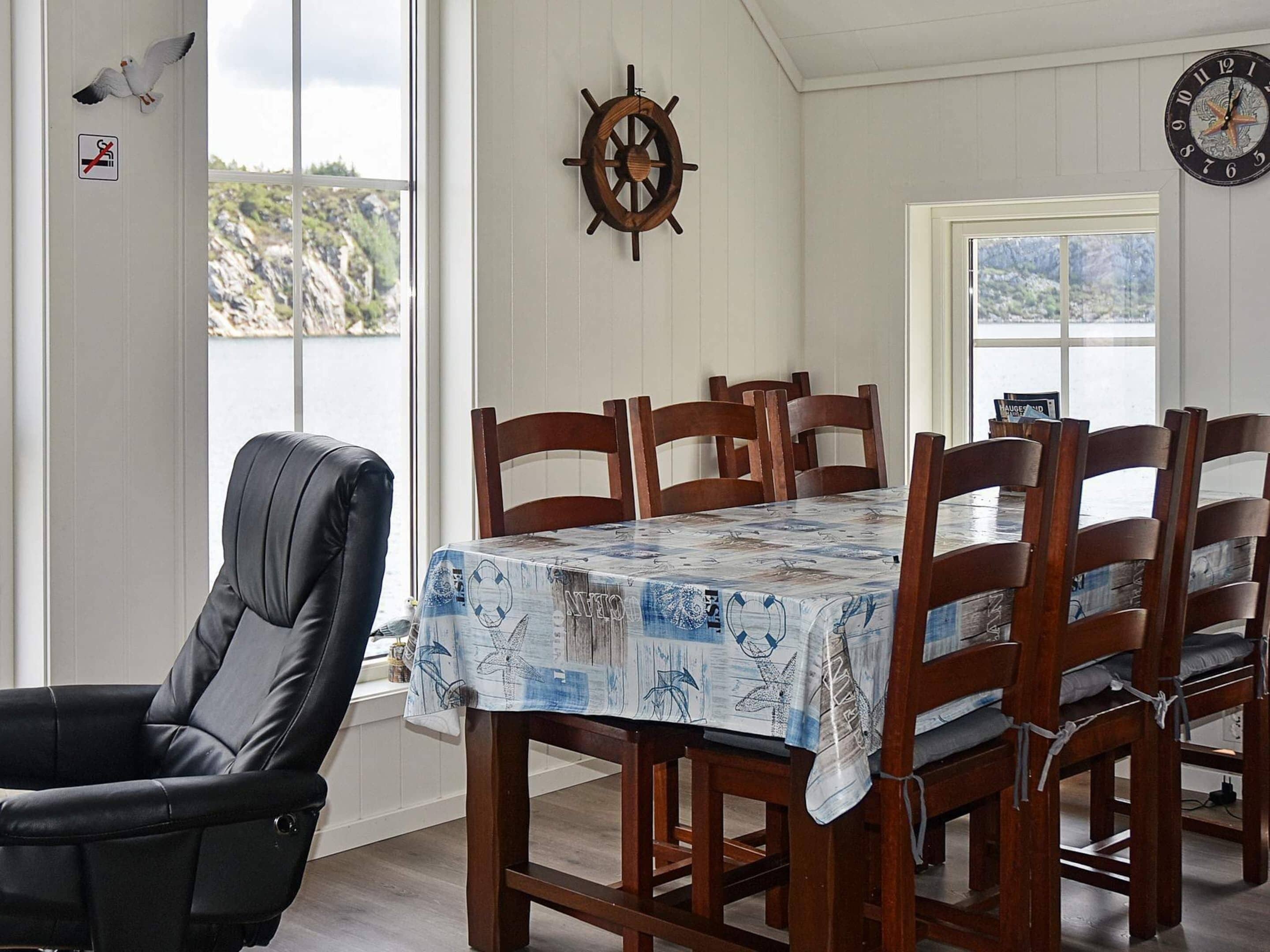 House | Dining