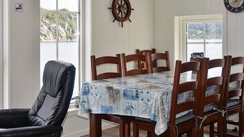 House | Dining