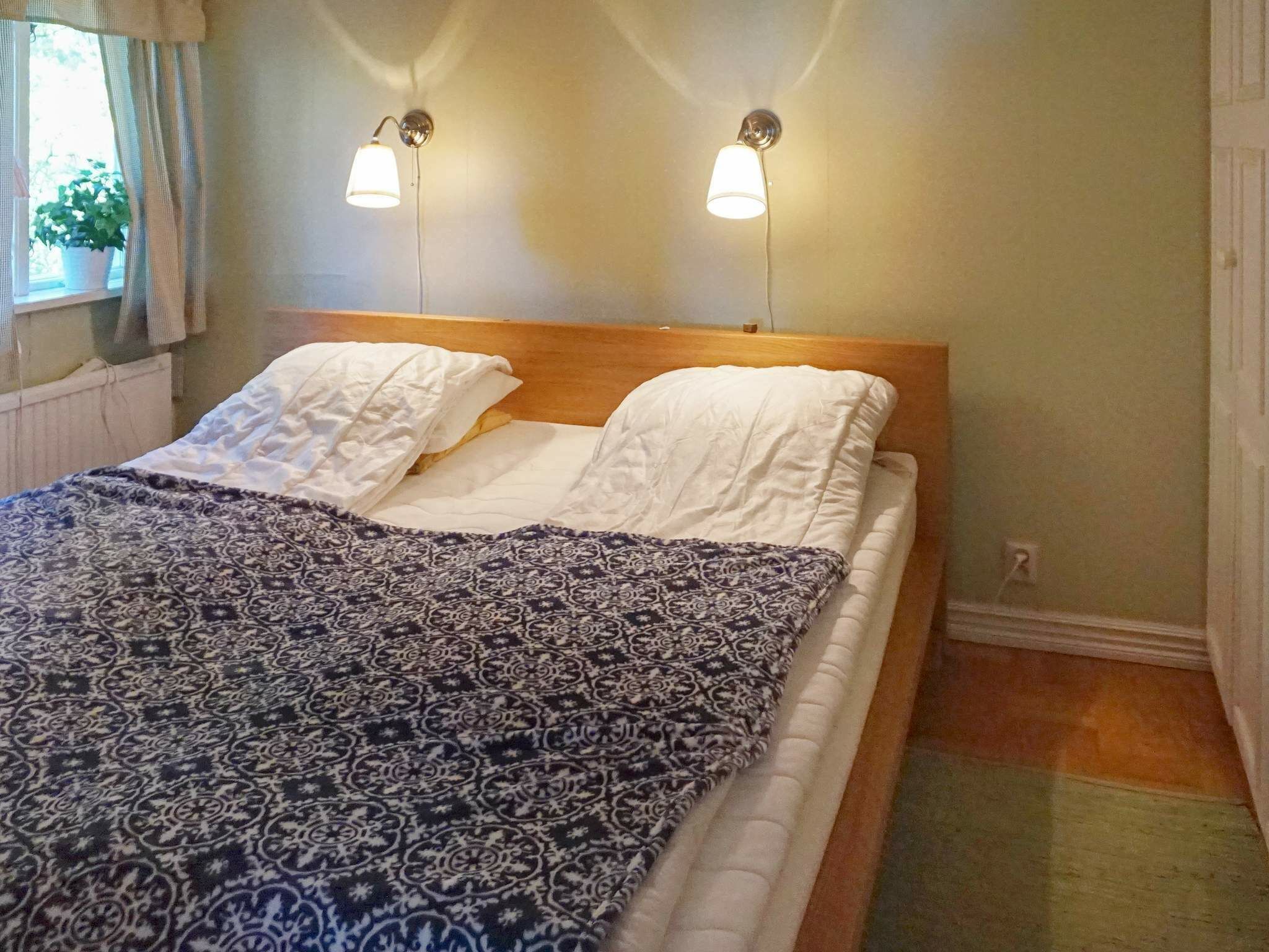3 bedrooms, individually furnished