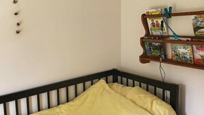 1 dormitorio y mobiliario individual