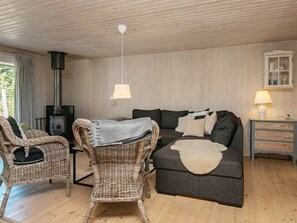 2 Schlafzimmer, Babybetten