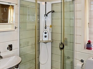 Bathroom - 8 Person Holiday Home in Førde (Forde)