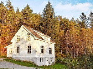 Exterior - 8 Person Holiday Home in Førde (Forde)