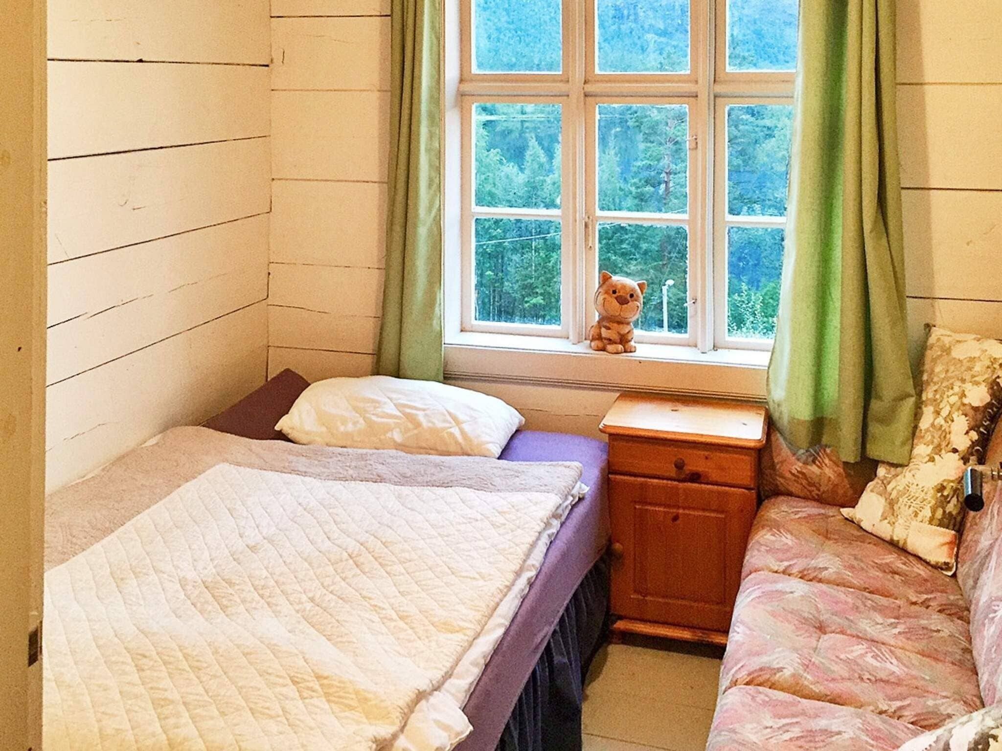4 bedrooms, individually furnished