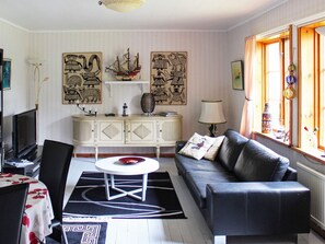 Interior - Holiday Home in Askeröarna (Hjaelteby)