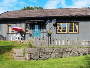 Unclassified image, 3 of 28, button - Holiday Home in Askeröarna (Hjaelteby)