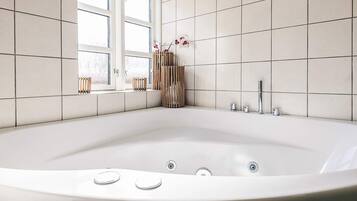 House | Spa treatment
