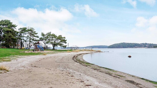 Beach - 6 Person Holiday Home in Tånumshede (Tanum)