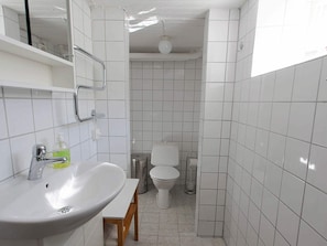 Bathroom - 3 Person Holiday Home in Hamburgsund (Hamburgsund)