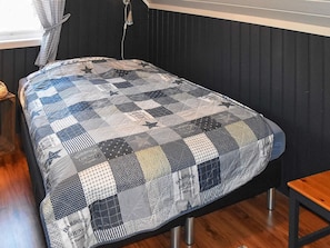 House | 2 bedrooms, individually furnished - 5 Person Holiday Home in Bud-by Traum (Hustadvika)