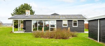 8 Person Holiday Home in Ebeltoft-by Traum
