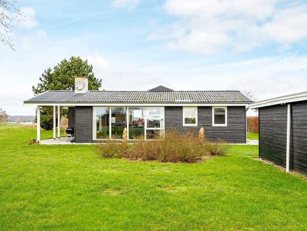 House | Exterior - 8 Person Holiday Home in Ebeltoft-by Traum (Ebeltoft)