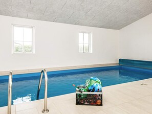 Hus | Pool | Indendørs pool, udendørs pool