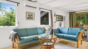 Living room - Modern Holiday Home in Hurup With Roofed Terrace (Hurup Thy)