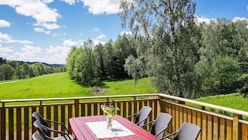 House | Outdoor dining