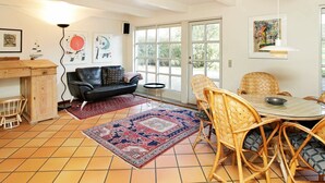 Dining - Modern Holiday Home in Nyborg on Sea (Nyborg)