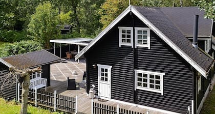 Pleasing Holiday Home in Syddanmark near Sea