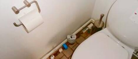 House | Bathroom