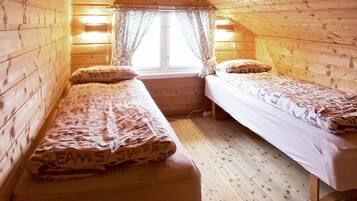 5 bedrooms, individually furnished