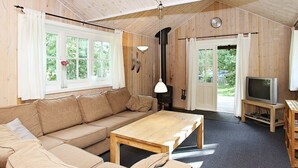 Living room - Classic Holiday Home in Hurup With Stereo Unit (Hurup Thy)