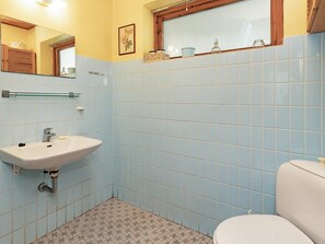 Bathroom - 6 Person Holiday Home in Hurup Thy (Hurup Thy)