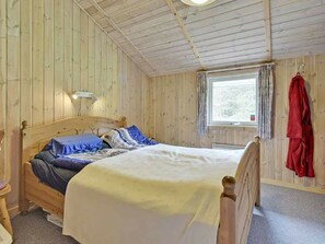 2 bedrooms, cots/infant beds - Classic Holiday Home in Nørre Nebel With Sauna (Norre Nebel)